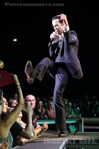 NICK CAVE AND THE BAD SEEDS - 2022-08-26 - SAINT CLOUD - Domaine National - Grande Scene - 